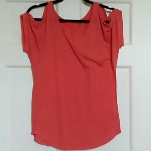 Mudd cold shoulder top size S